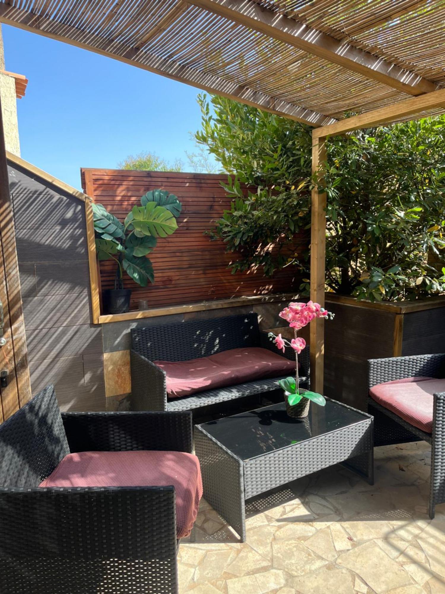 Reves De Vie Studio Avec Terrasse Le Figuerolles Cassis Exterior foto